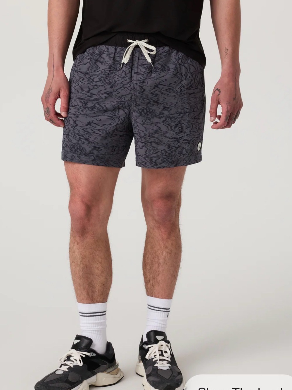 Vuori Men's Kore Short Unlined 5" Moonlight Sand Athletic Shorts Sz Small